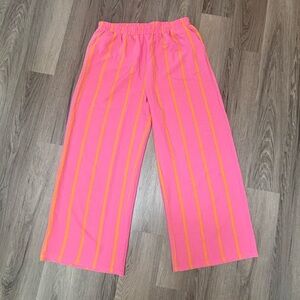 ***SOLD** Wide leg pink/orange striped pants//double pockets